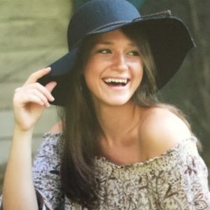 Meet your Posher, Julia